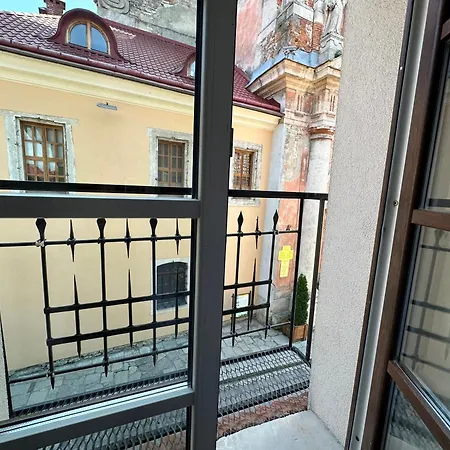 U Dominicana Kamianets-Podilskyi Exterior photo